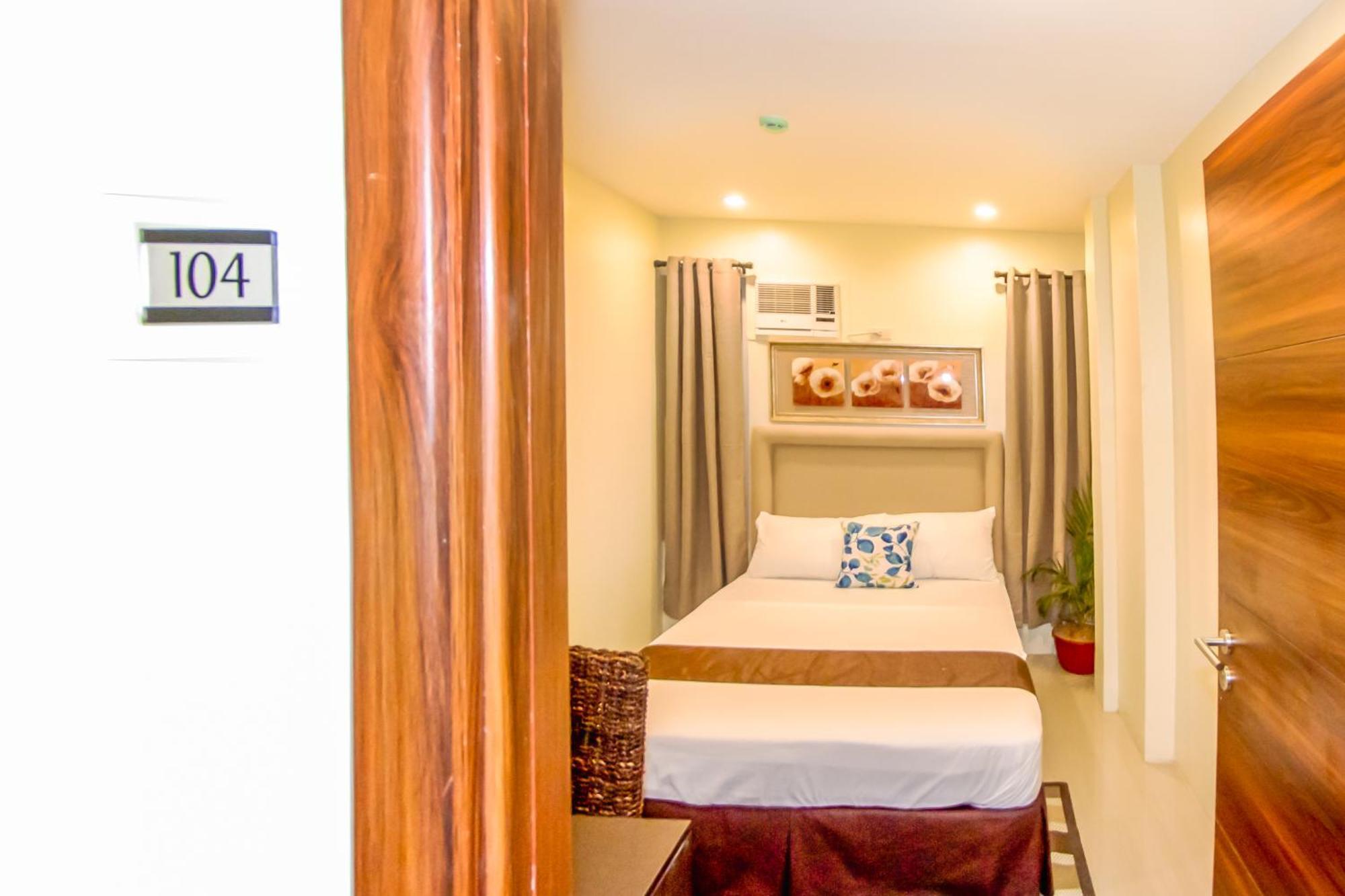 Verovino Suites Cebu Esterno foto