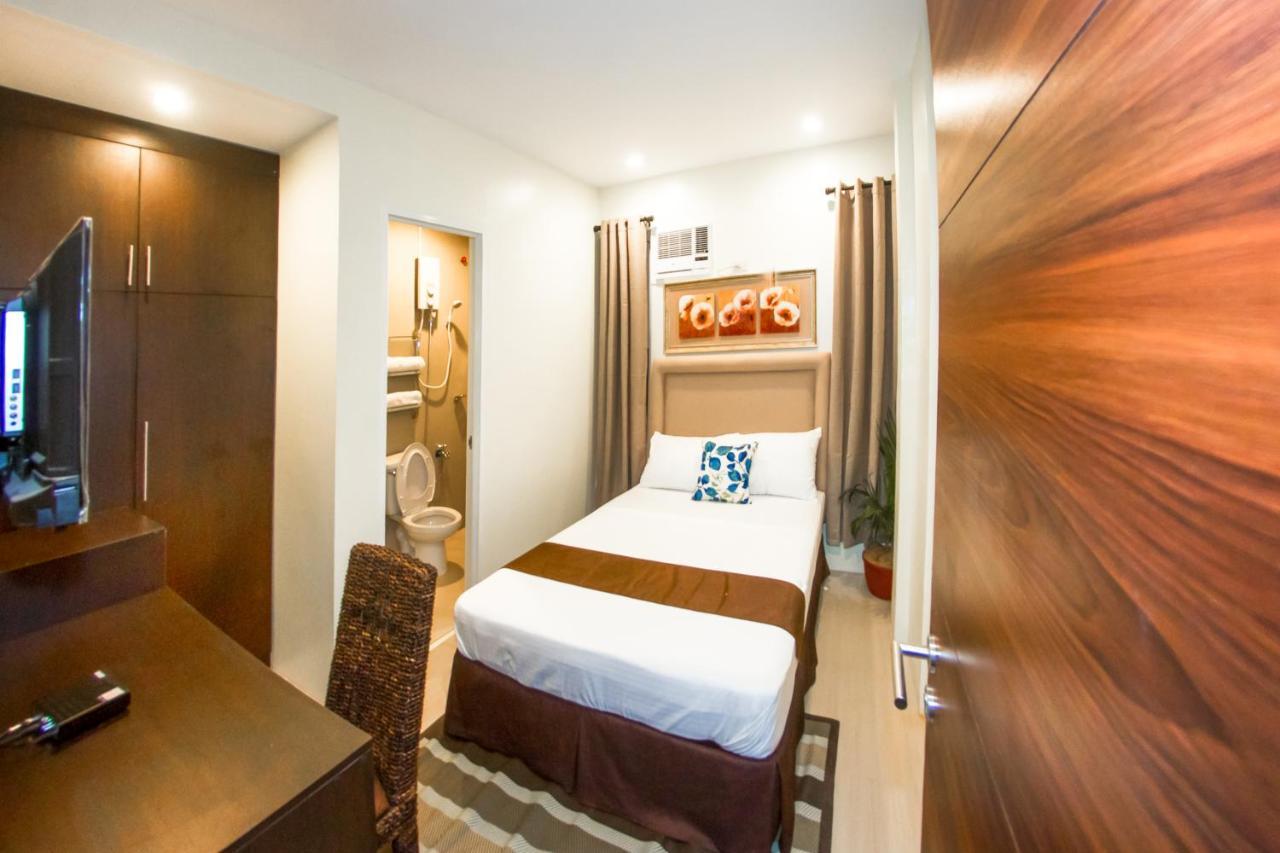 Verovino Suites Cebu Esterno foto