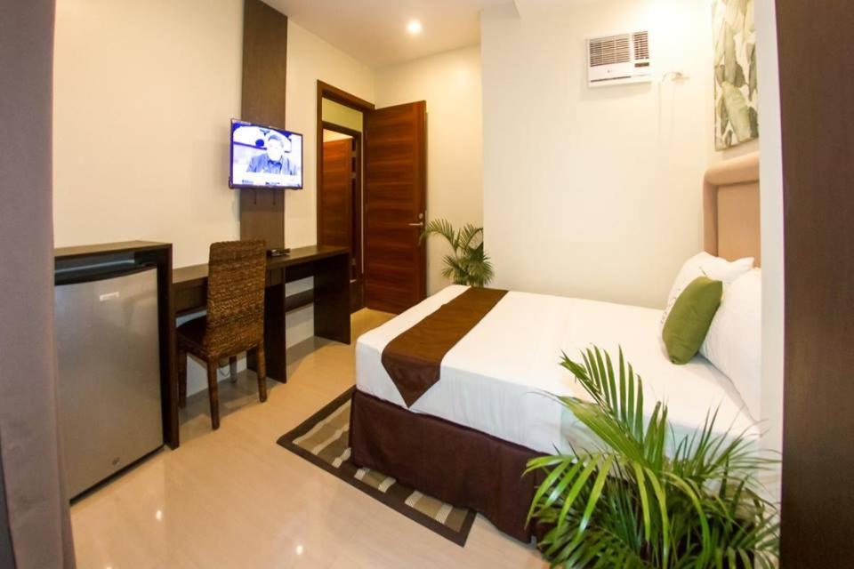 Verovino Suites Cebu Esterno foto