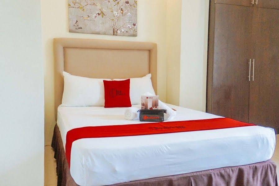 Verovino Suites Cebu Esterno foto