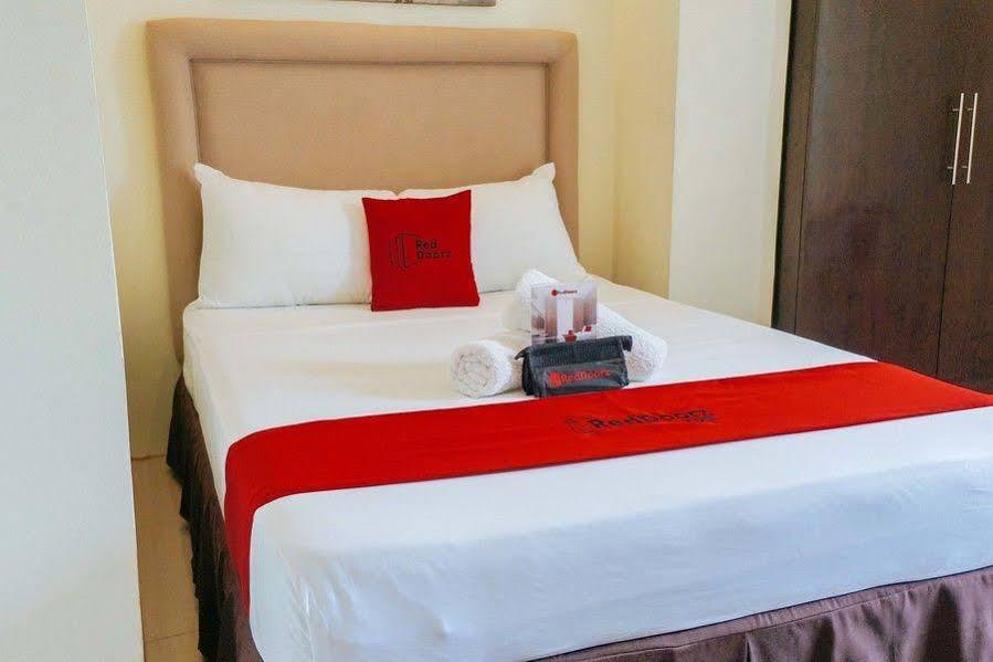 Verovino Suites Cebu Esterno foto